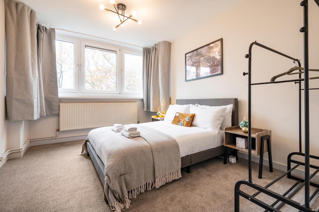 Lovely 4 Bedroom Flat In Wandsworth- לונדון מראה חיצוני תמונה
